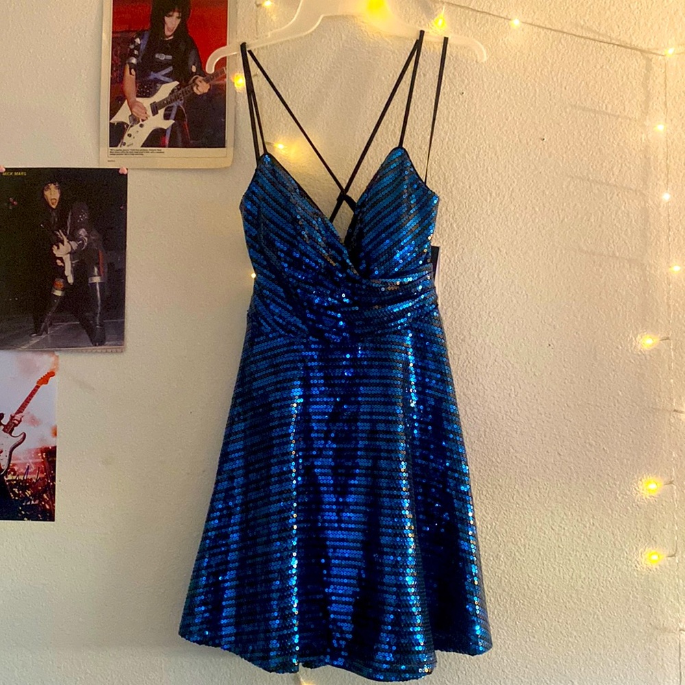 💙🖤LOOKS THAT KILL BLUE SEQUIN PARTY DRESS 🖤💙